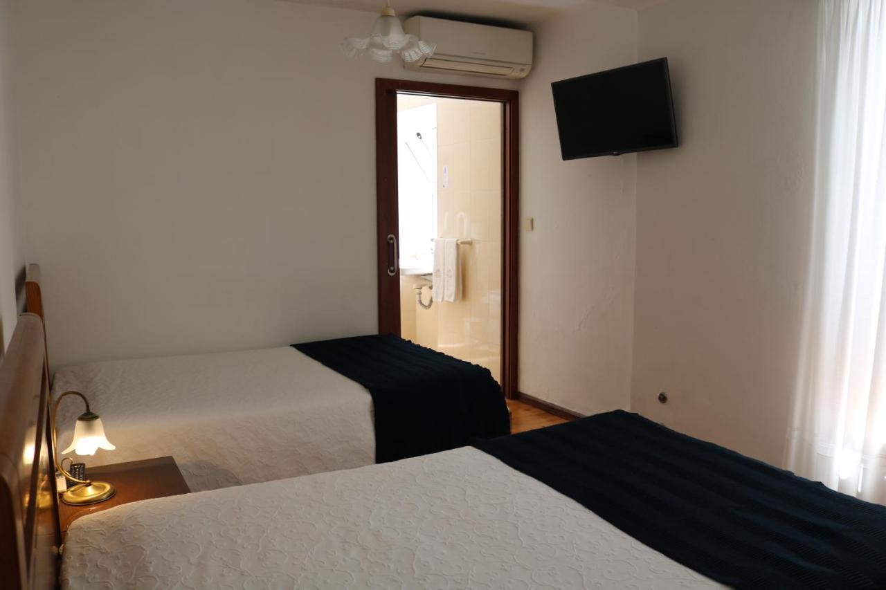 Hotel Solar Das Laranjeiras فالي دي كامبرا المظهر الخارجي الصورة